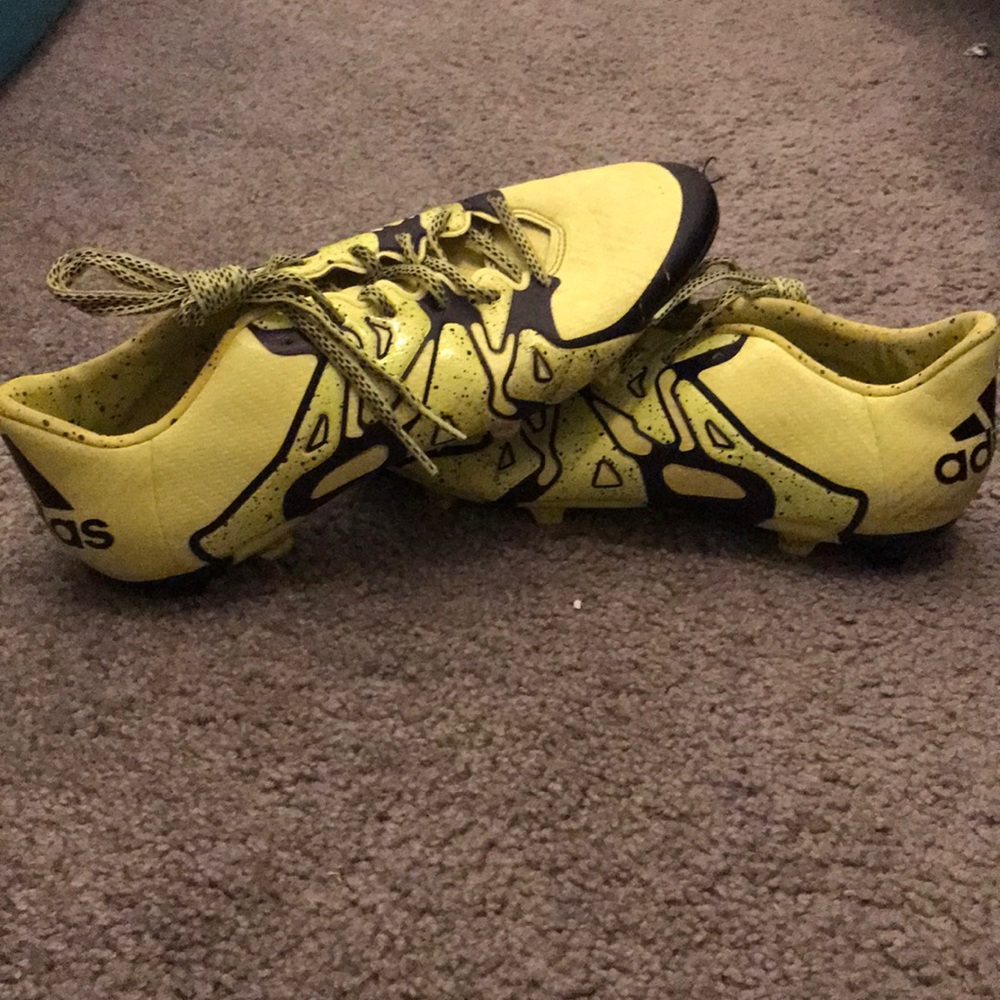 Soccer cleats